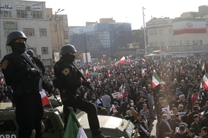 Iran: de la guerre extérieure à la mort intérieure