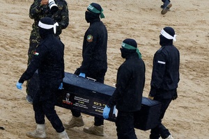 Le cadavre outragé, point d’orgue du massacre génocidaire d’inspiration religieuse